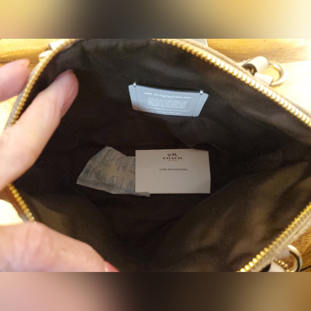 COACH MINI KELSEY NEW WITH TAGS! - Picture 9 of 10